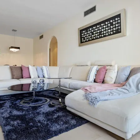 Dos En Las Gaviotas Apartment Marbella