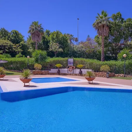 Dos En Las Gaviotas Marbella